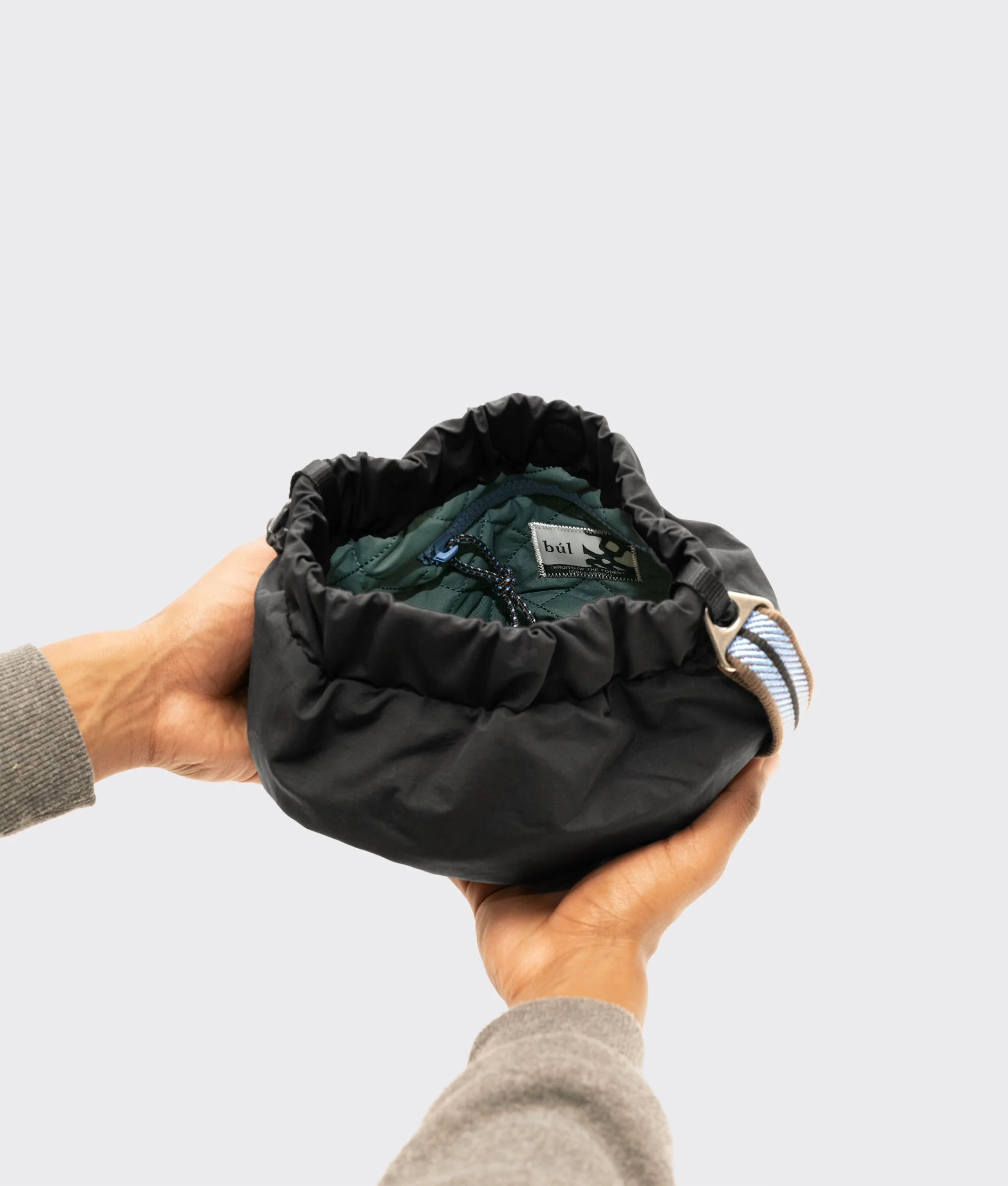 Crumpler X búl: Crossbody - Image 9